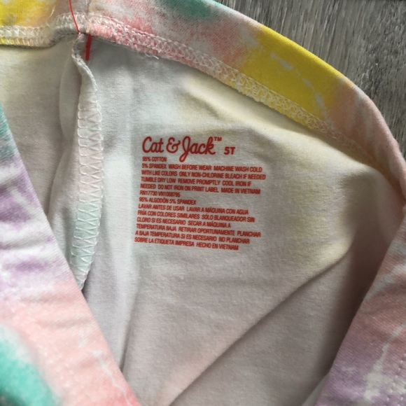 Bundle of Cat&Jack Sweatshirt, 4 Long Sleeve Shirts, 2 Leggings, 1 Jeans Sz 4/5 - Picture 14 of 16